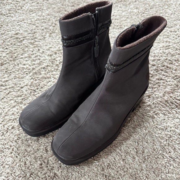 Weather Protectors By Totes Women Brown Ankle Boots Size Zip Women Size 8 - Picture 6 of 6